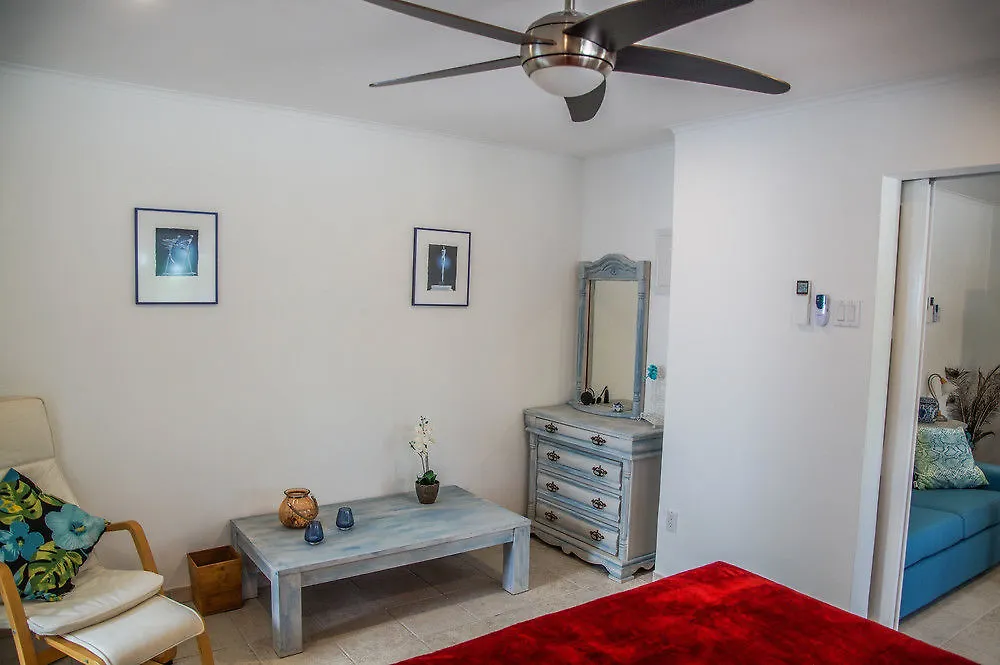 Cas Elizabeth Guest House Palm Beach
