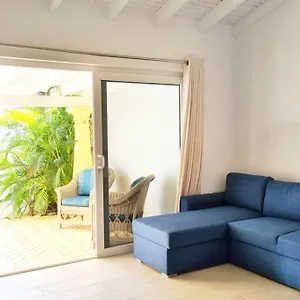 Walk Residences Aparthotel
