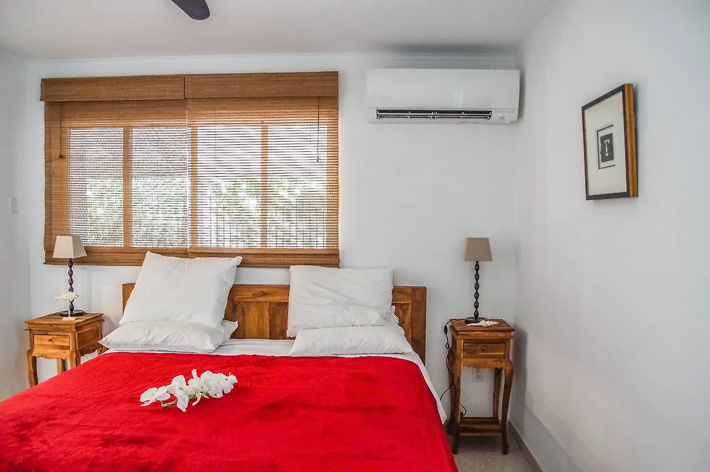 ***  Cas Elizabeth Guest House Palm Beach Aruba