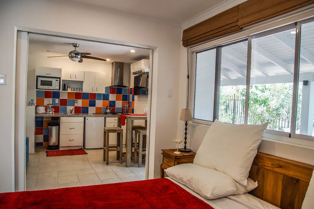 Cas Elizabeth Guest House Palm Beach