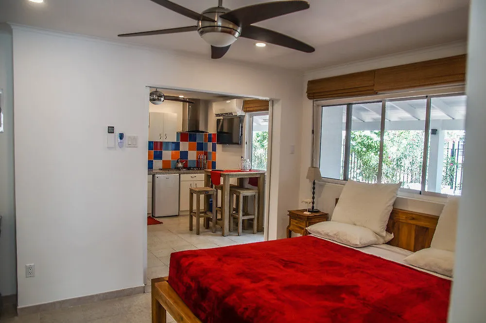 Cas Elizabeth Guest House Palm Beach
