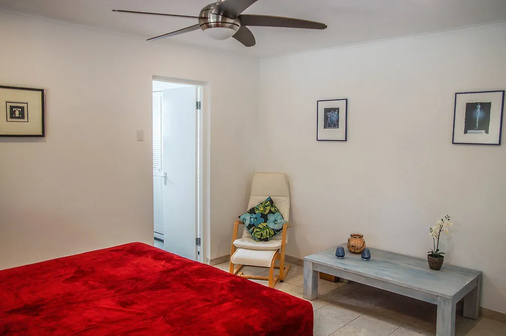 Cas Elizabeth Guest House Palm Beach