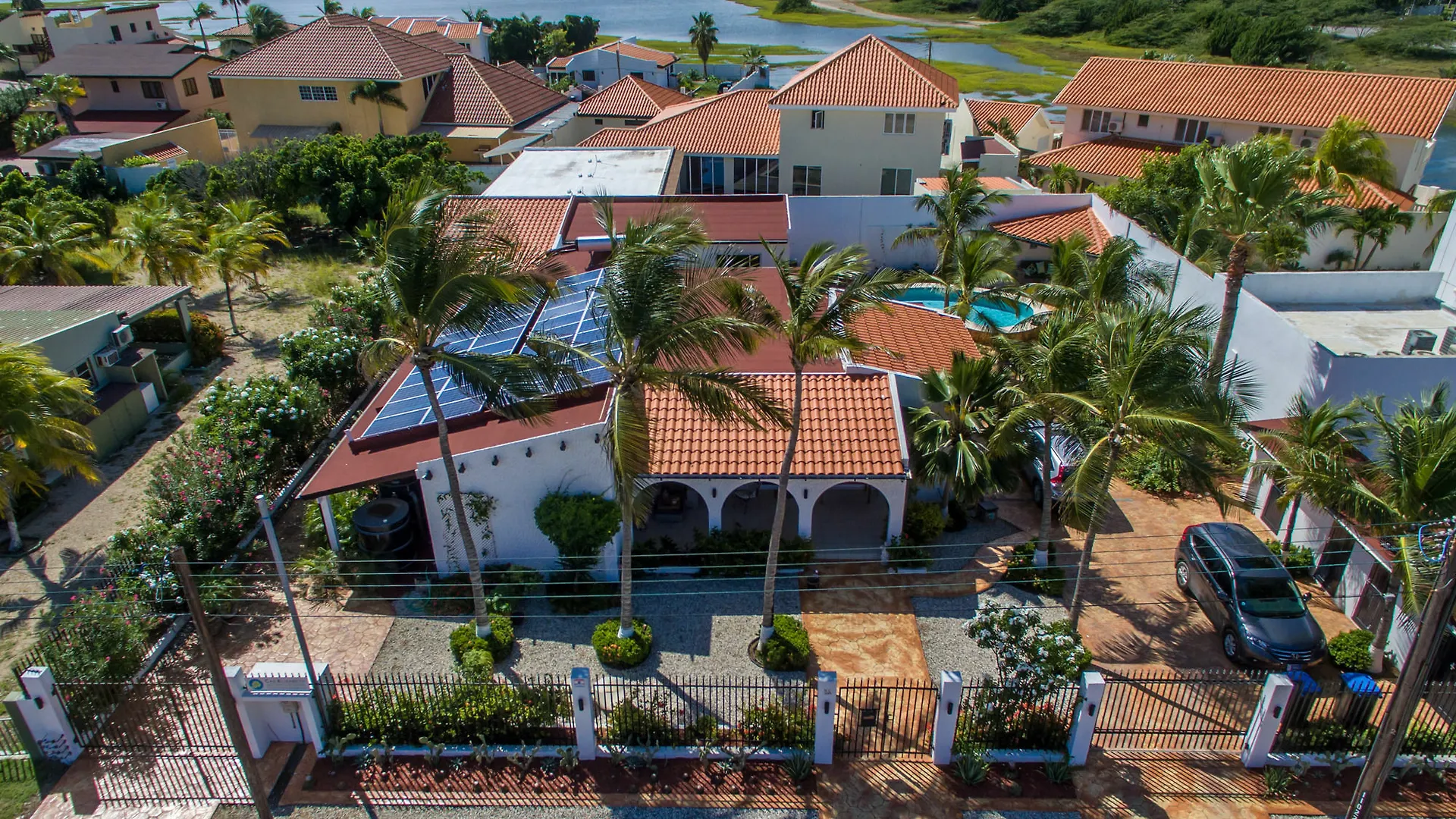 Cas Elizabeth Guest House Palm Beach