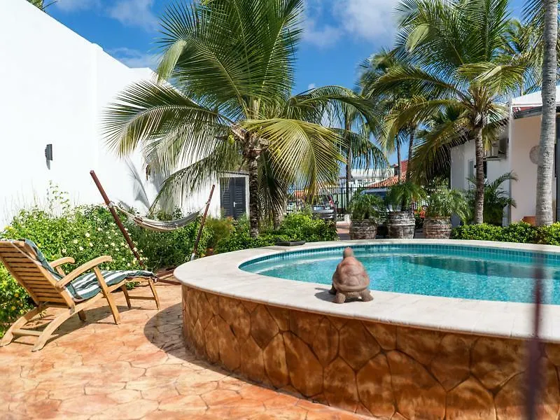 Cas Elizabeth Guest House Palm Beach