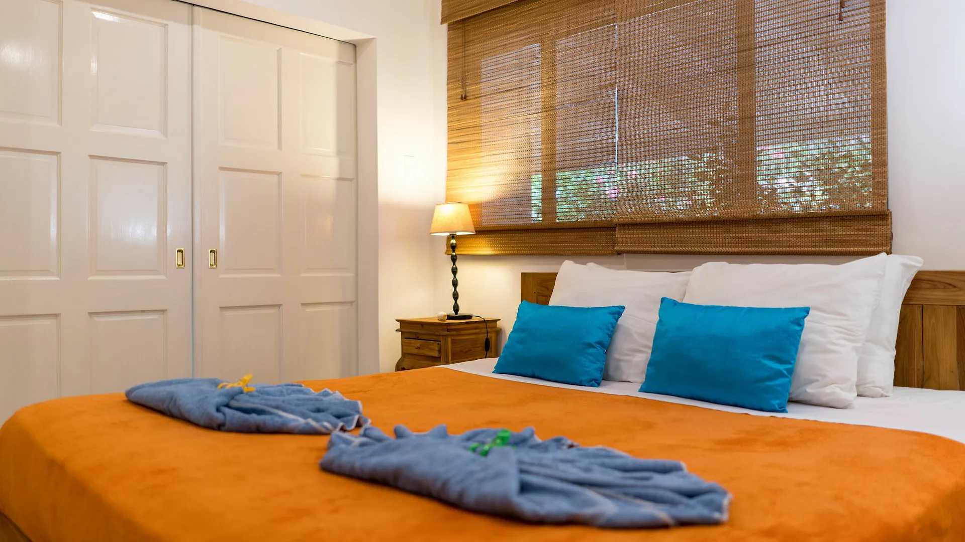 ***  Cas Elizabeth Guest House Palm Beach Aruba