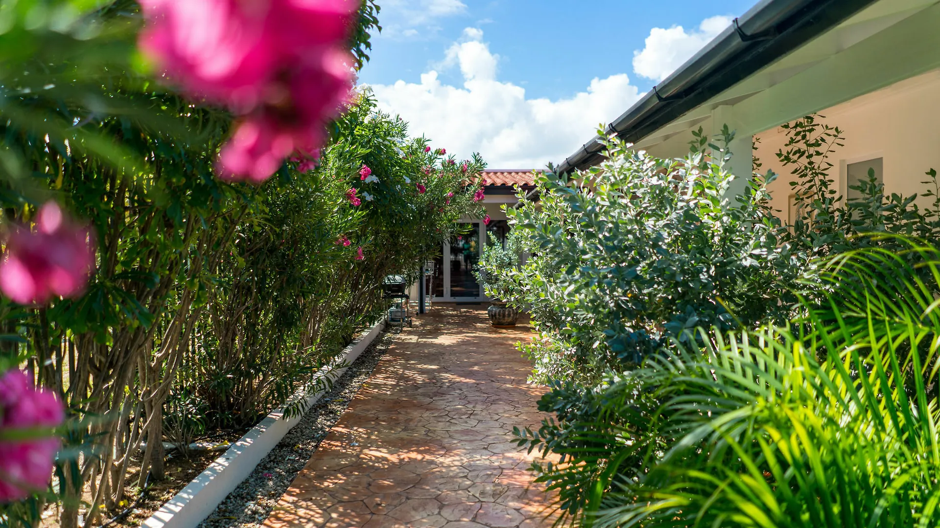 Cas Elizabeth Guest House Palm Beach
